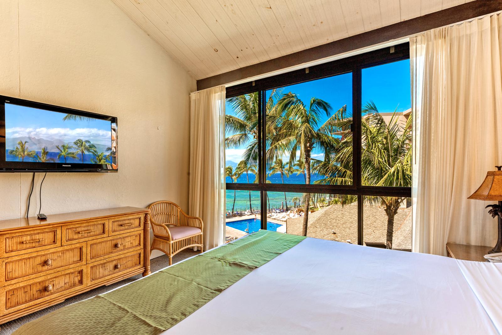 Large wall mounted flat screen television, did we mention ocean views?