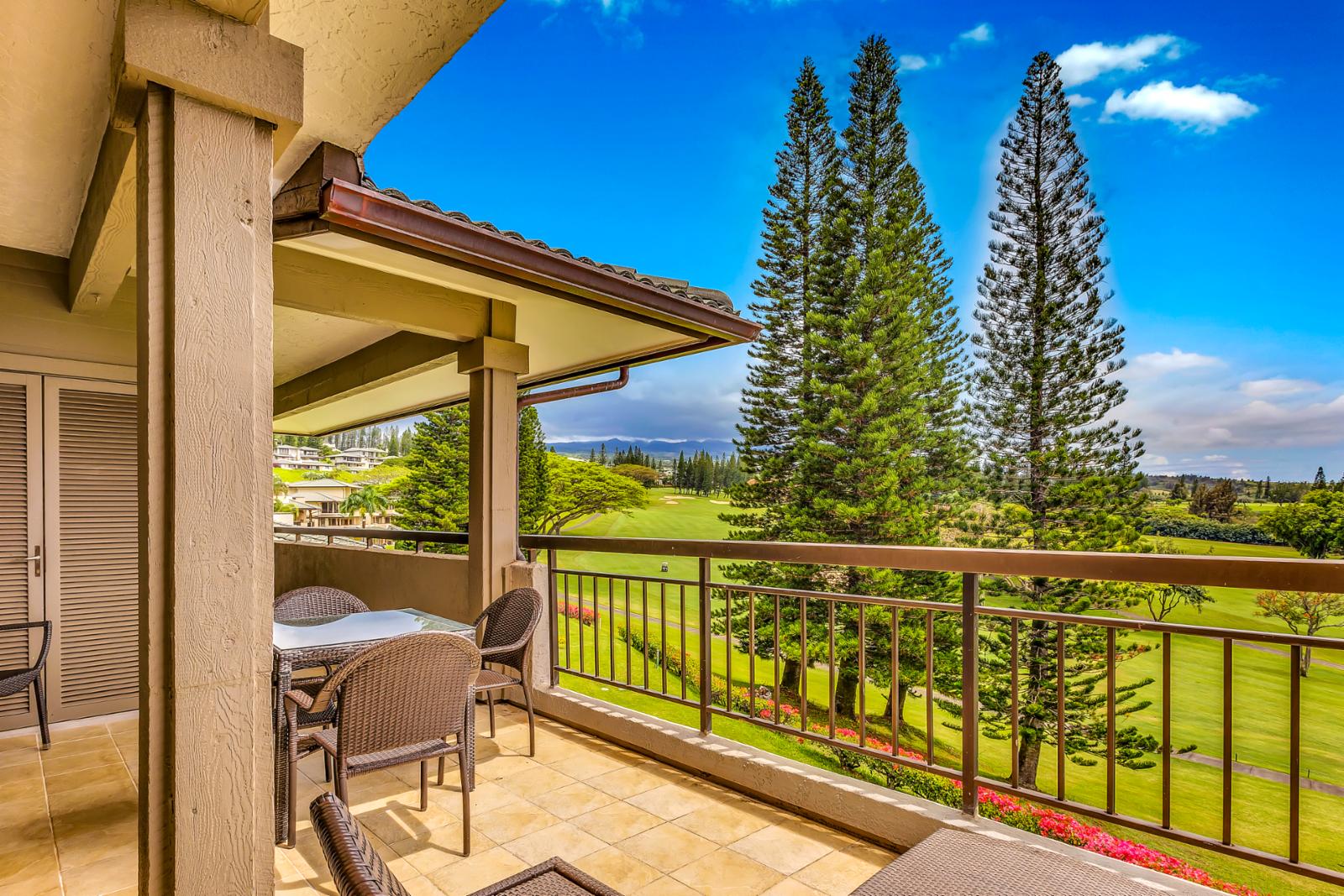 Welcome to the alluring Kapalua Golf Villas!
