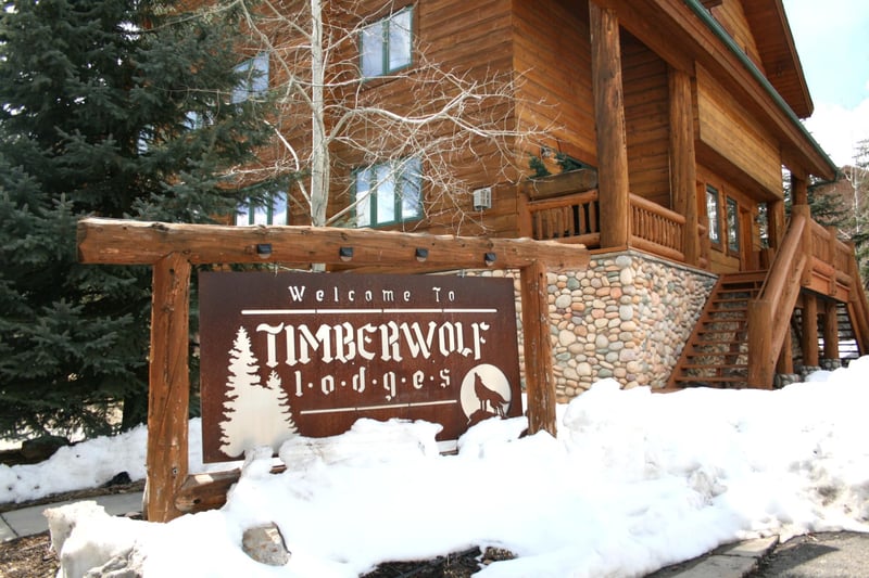 Timberwolf Lodges