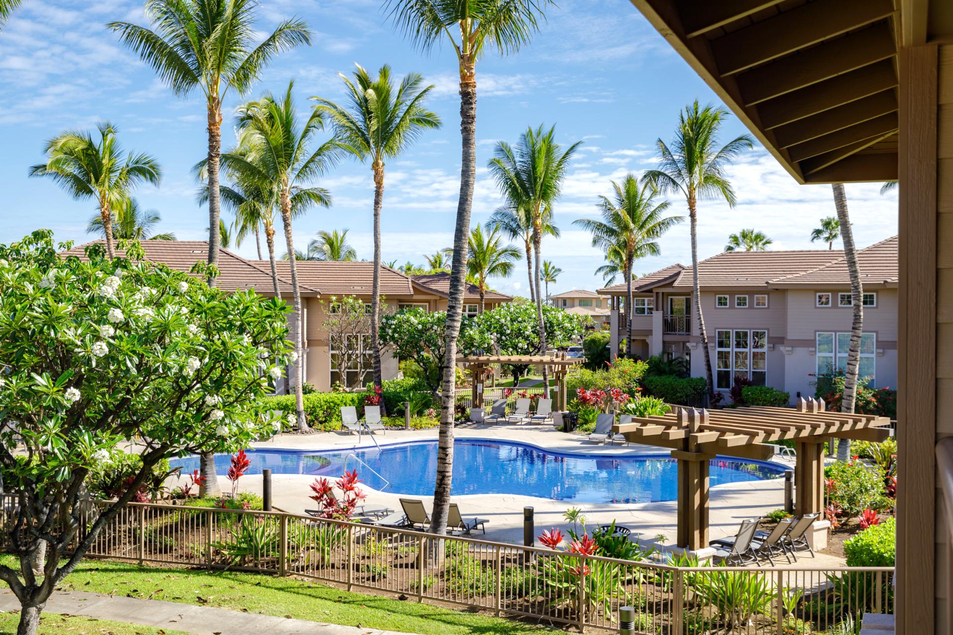 After a day of exploring, soak your cares away in the tranquil spa. Colony Villas makes it easy to recharge in style.