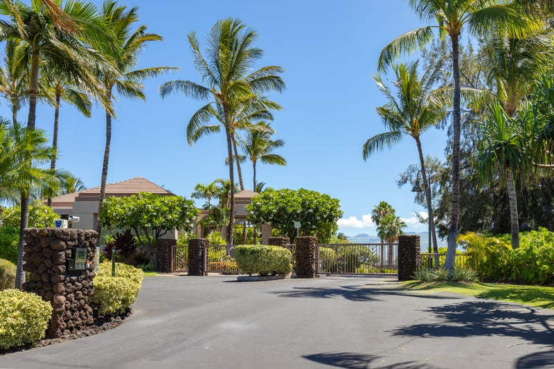 Enjoy open-air spaces ideal for yoga, meditation, or peaceful reflection. Colony Villas encourages mindful moments surrounded by nature.