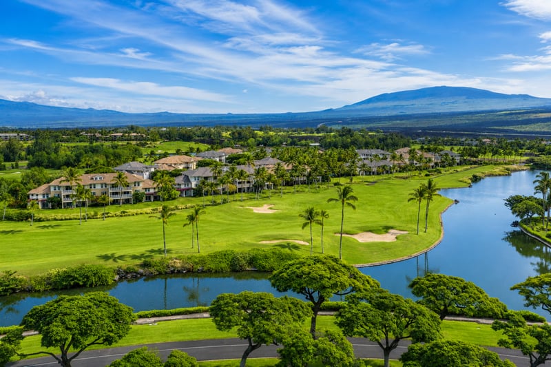 Your property is situated directly along the Waikoloa Beach Golf Course (specifically bordering the Beach Course loops, which include the scenic Lakes Nine).