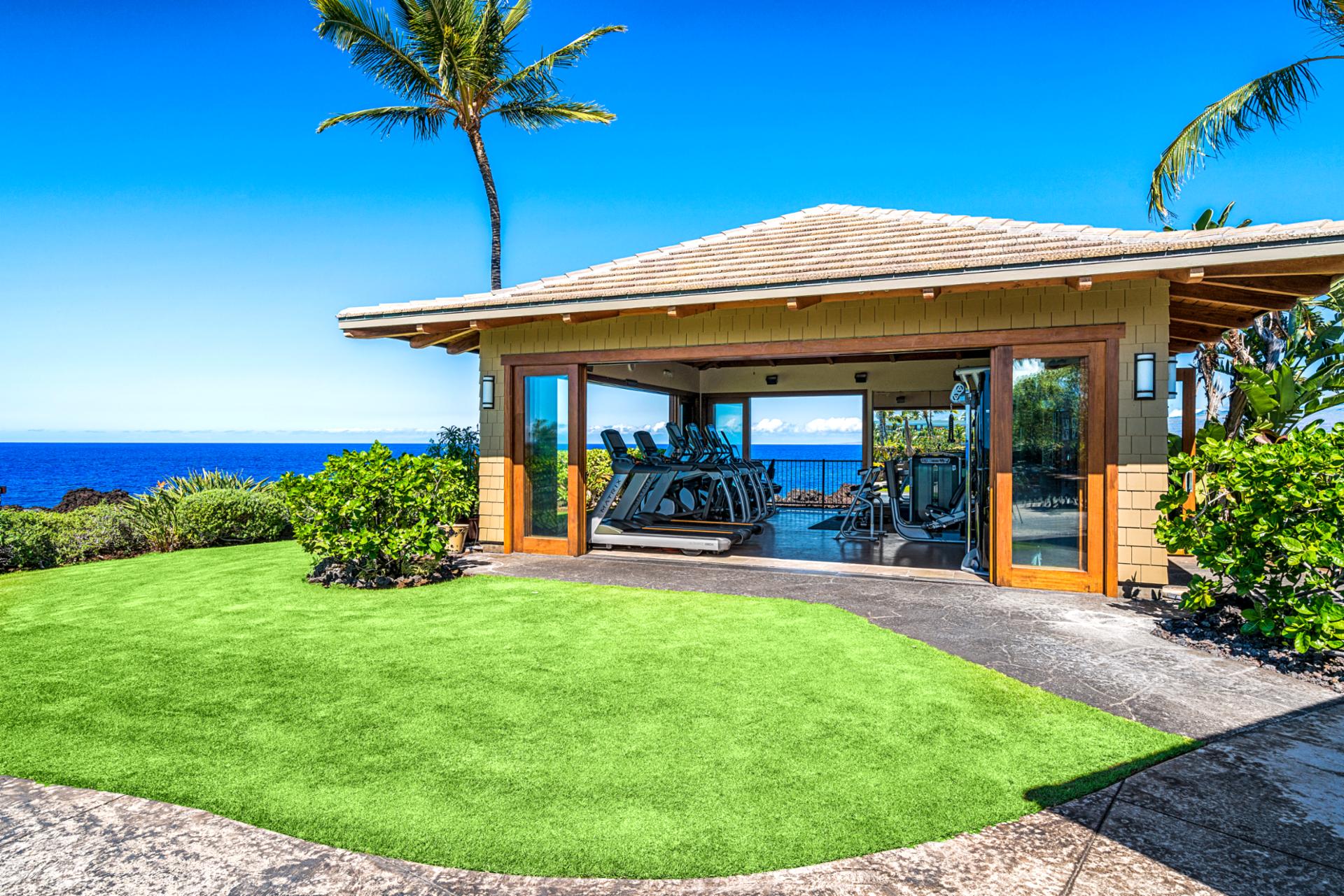 Stay fit in paradise at Hali‘i Kai’s oceanfront fitness hale. Work out with the Pacific as your motivation.
