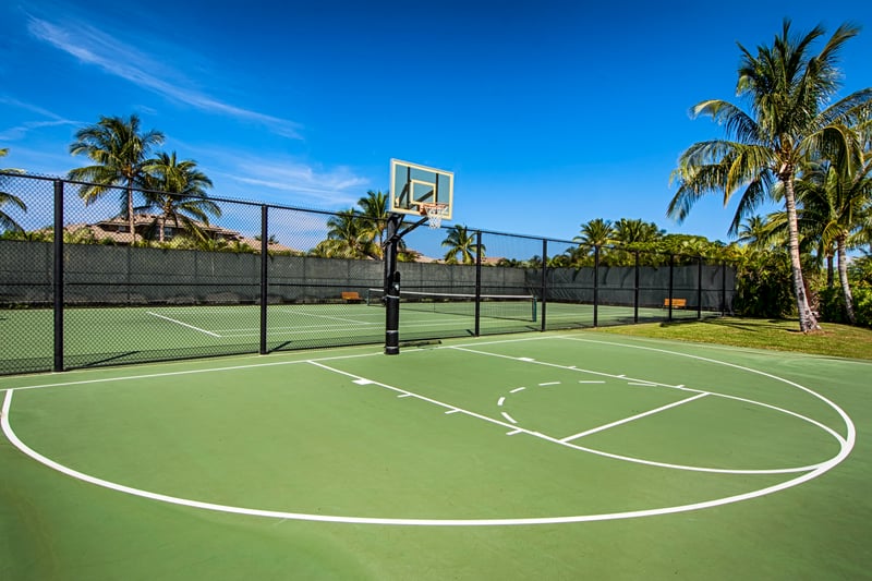 Shoot some hoops under the Hawaiian sun!