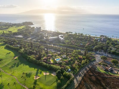 International Colony Club Maui: Lahaina cottage escape with lush gardens, close to beaches