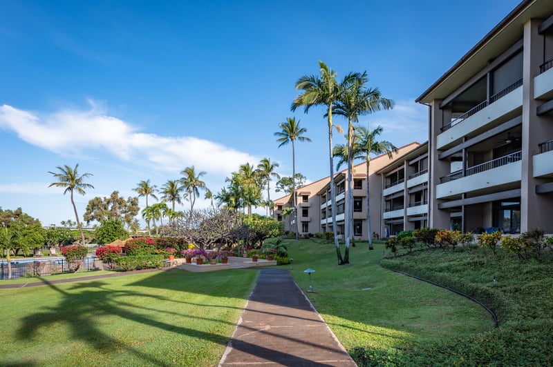 The natural beauty surrounding Kaanapali Royal inspires creativity and calm. It’s a place where you can connect deeply with yourself and the environment.