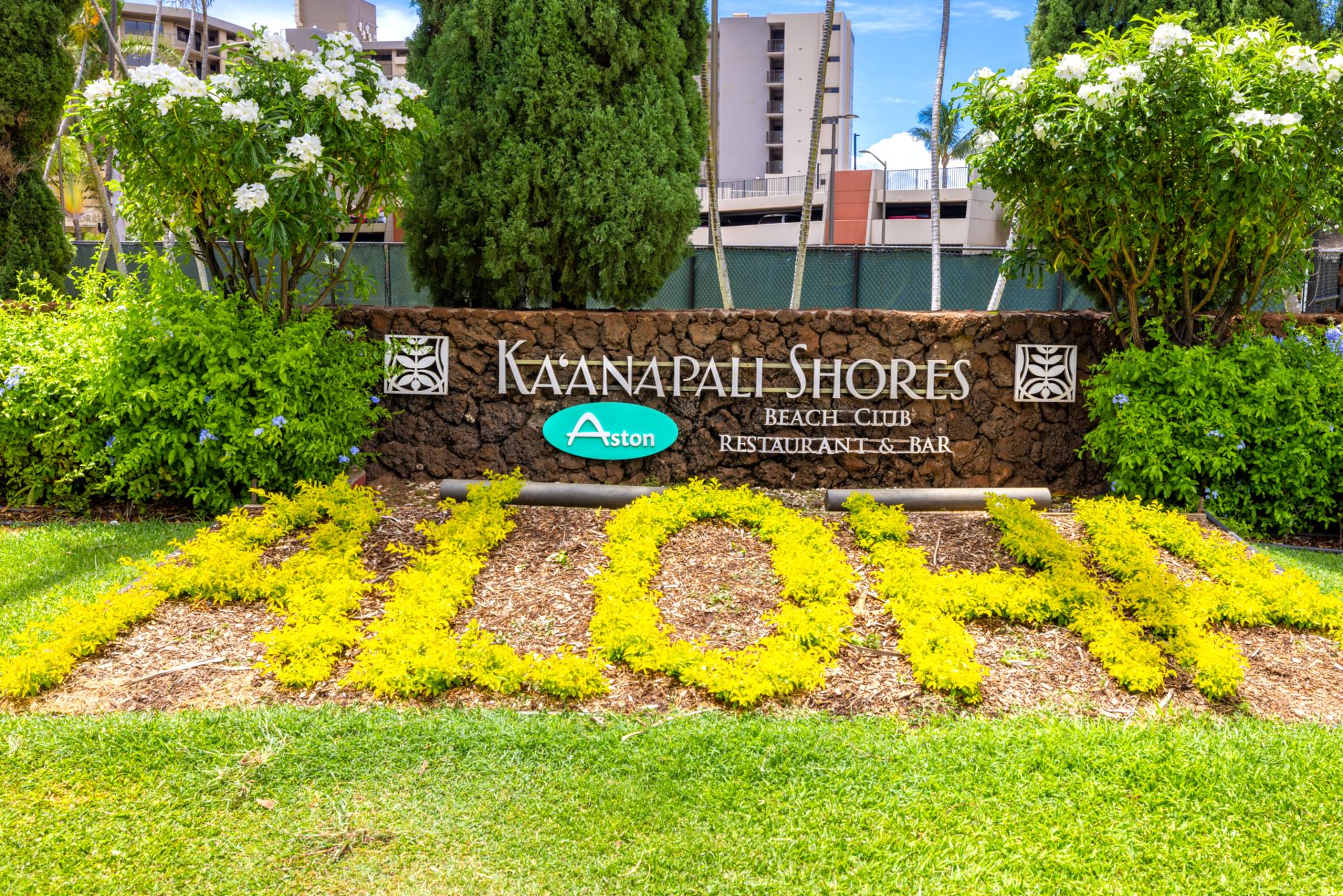 Feel the spirit of aloha upon arrival at Kaanapali Shores, with lush tropical landscaping and warm Maui hospitality greeting you