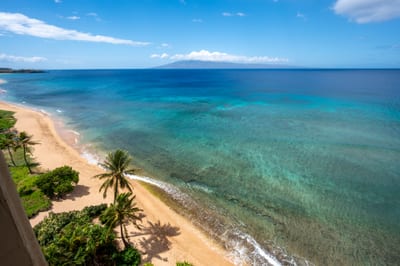 Enjoy incredible, panoramic oceanfront views every day!