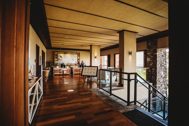 Enter our elegant dining spaces where ocean views, island flavors & relaxed luxury create unforgettable meals