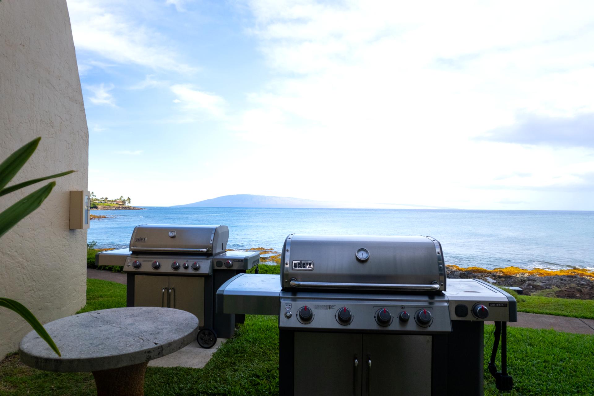 Enjoy oceanfront barbecues at Napili Point Resort and dine alfresco while taking in Mauis stunning sunsets.