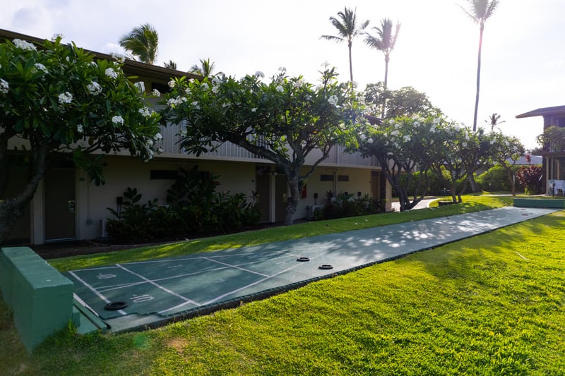 Enjoy family fun with outdoor shuffleboard, giant checkers & tropical gardens at Napili Shores