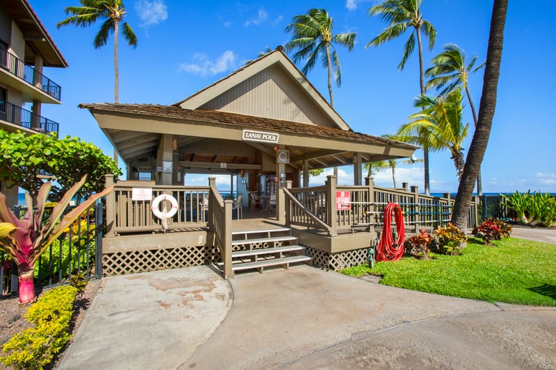 The nearby shops and restaurants are just a short walk away, blending convenience with island charm. Papakea offers the best of both worlds.