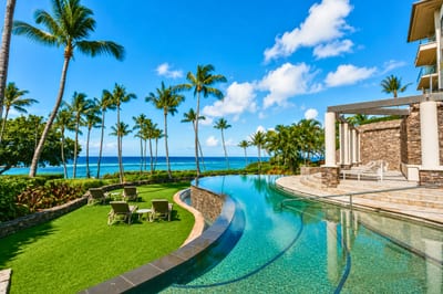 Gorgeous pools and picture-worthy backgrounds at every angle.
