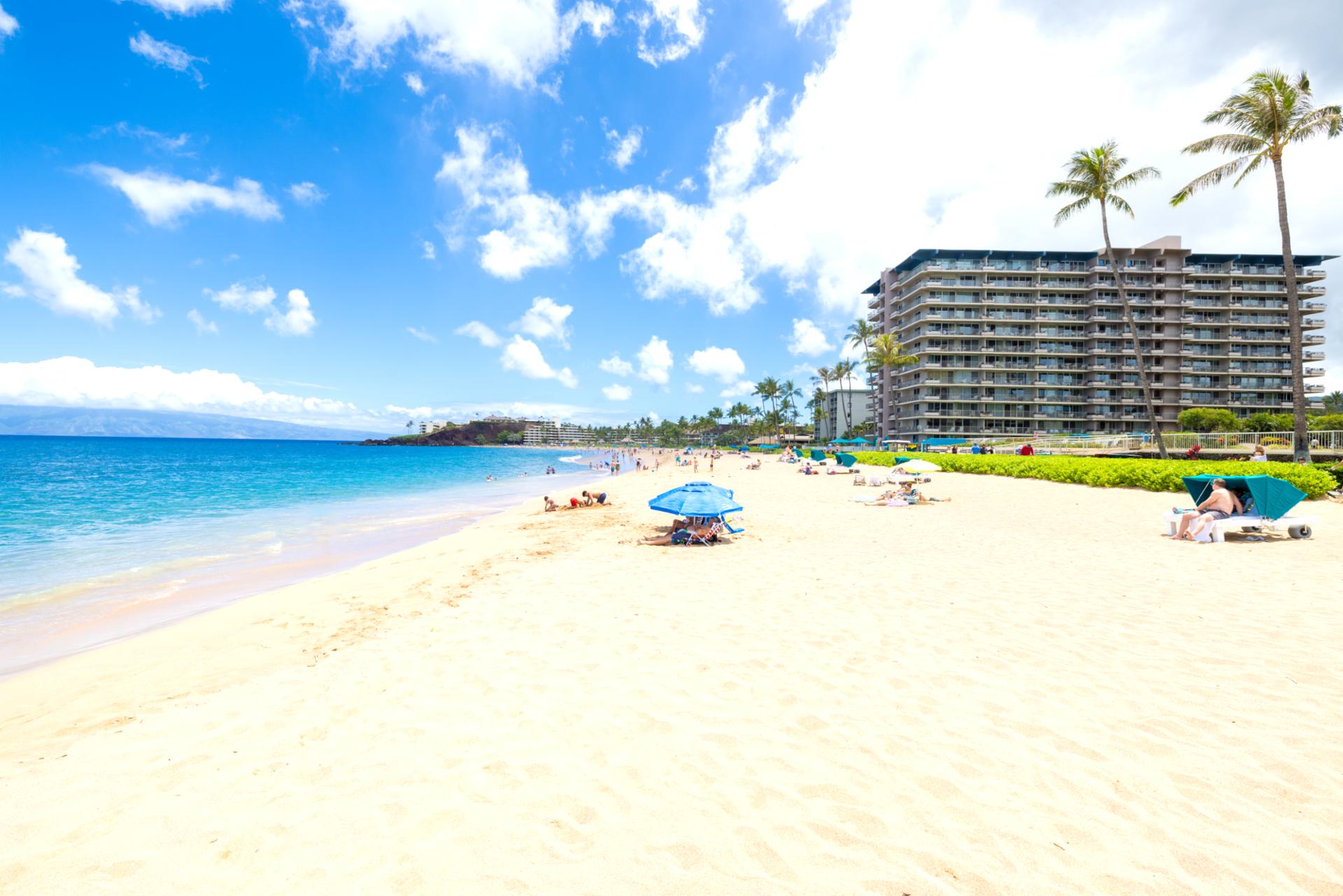 Wake up to Maui’s beachfront paradise with oceanfront condos, private lanais, luxury pools & exclusive beach access