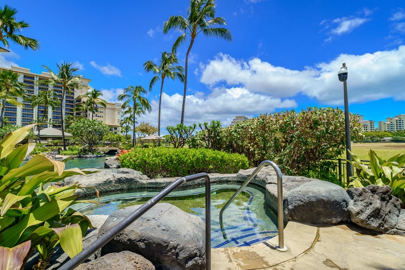 Sparkling waters and peaceful surroundings make the pool area a true haven. Whether morning or evening, it’s your perfect place to unwind.