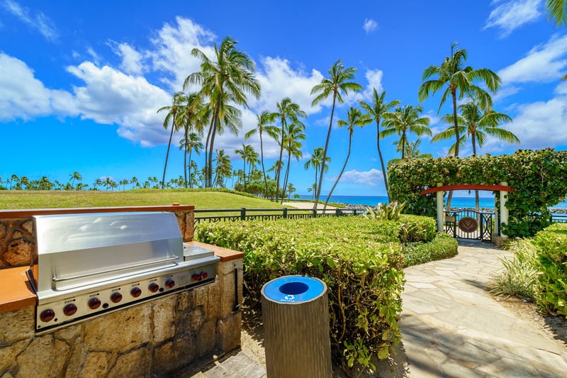 Fire up the grill and enjoy a classic Hawaiian BBQ experience right at your villa. Fresh seafood and tropical flavors come alive in every bite.