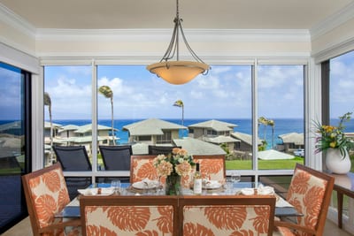 Meals hit differently when you’re seated in bold island prints, with a sea breeze in the background and glass walls framing every bite KBV-31G4