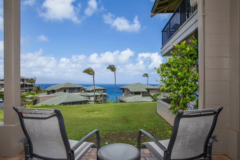 This isn't just outdoor seating—it’s your personal stage for slow sips, long chats, and island relaxation