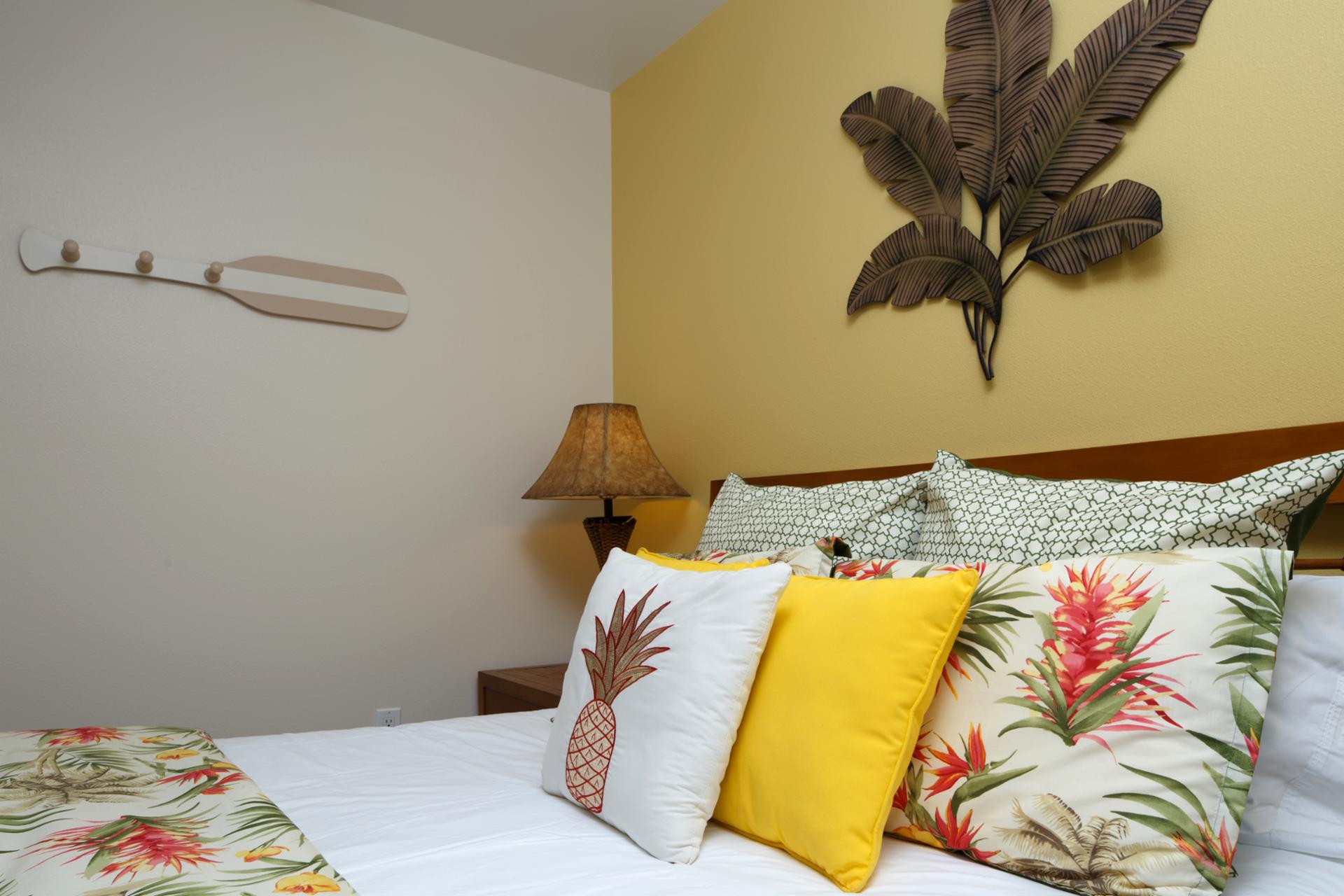 Inviting space with palm-inspired art and tropical color palette