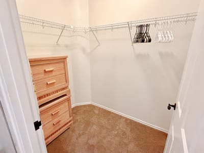 A spacious closet off the primary bedroom for convenient storage FVW-L21