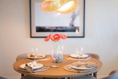 The cozy dining area is the ideal place for meals and gatherings FVW-L21