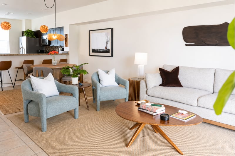 The comfortable living area features a clean clutter free space, perfect for true relaxation FVW-L21