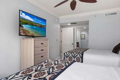 Guest bedroom with two King beds HKH-204