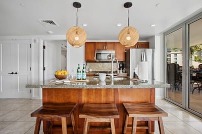 Inviting kitchen with modern appliances make breakfasts here a breeze HKH-236