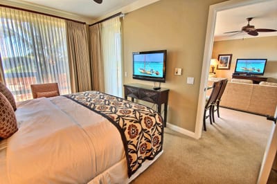 From sunrise coffee on the lanai to starlit dinners with tropical views — this upscale suite offers the perfect blend of privacy, comfort, and resort acces HKH-338