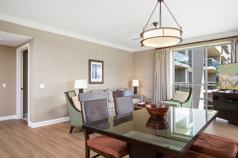 Dine with a side of sunshine and sea views — this airy space turns every meal into a mini vacation