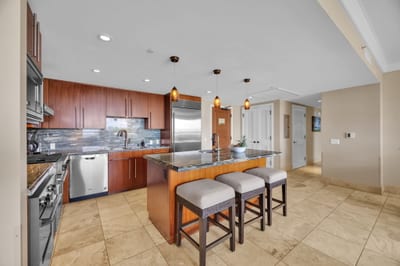 Sleek stainless finishes and all the essentials for home-cooked meals