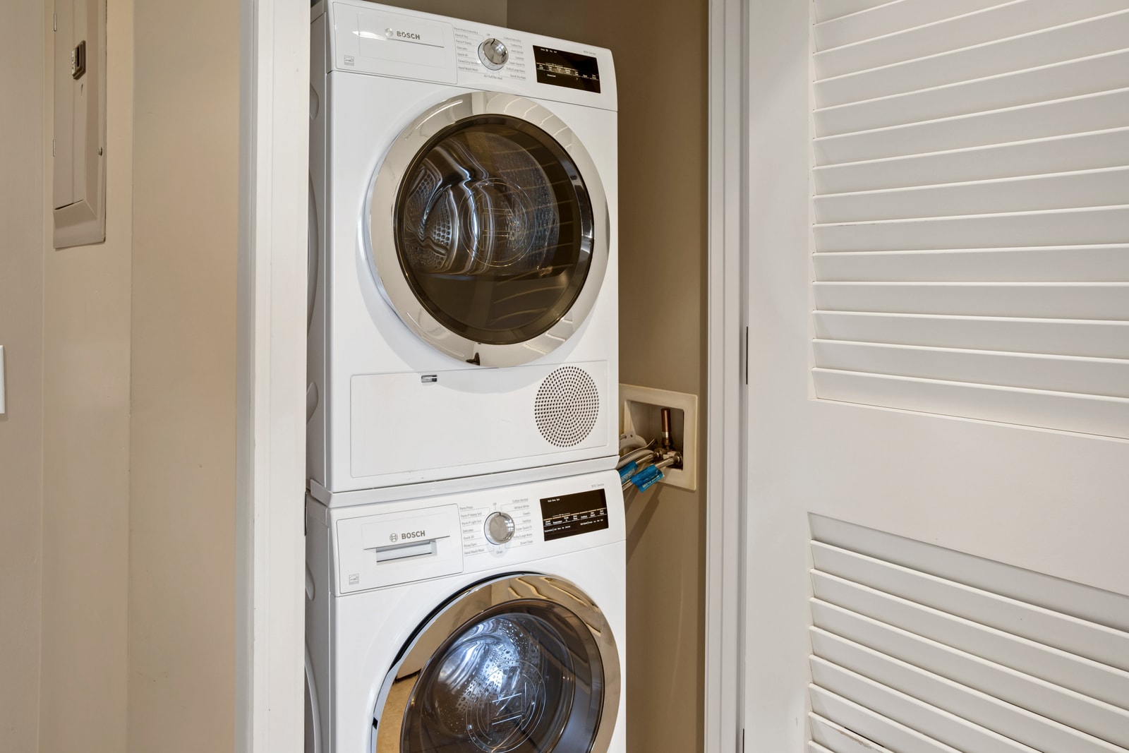    One more touch of home—your own washer and dryer, for added convenience during your stay HKH-537