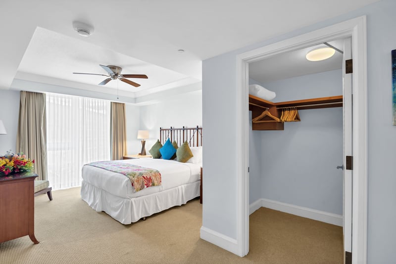 Spacious layout and luxurious walk-in closet for all your needs
