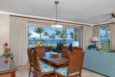 Slide open the doors and let the Maui breeze become part of your living room HKK-201