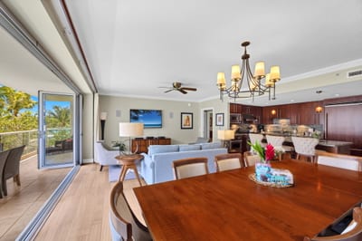 Dining area with views of the lush resort grounds HKK-349