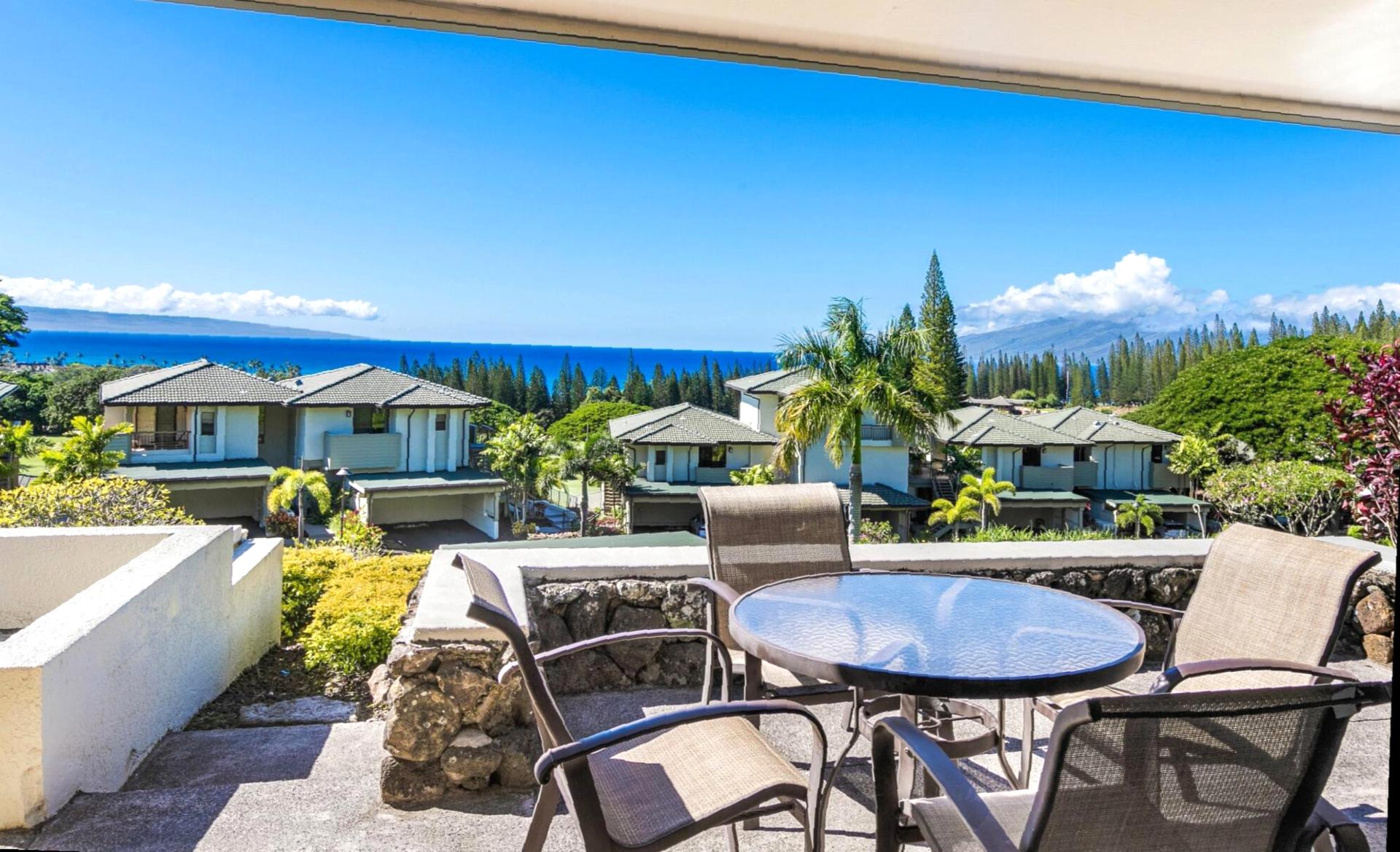 Enjoy your morning coffee or evening aperitif with stunning views of the ocean