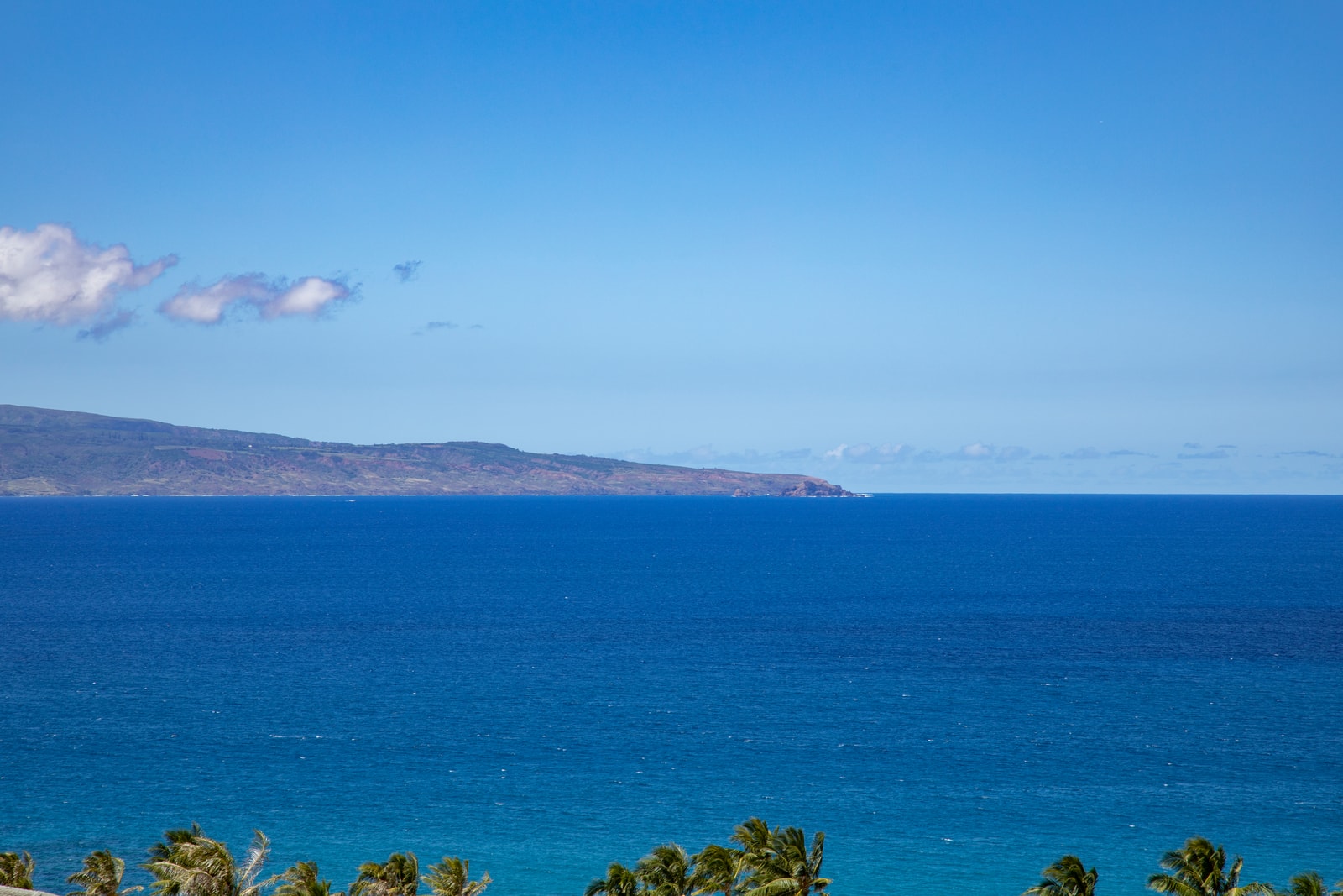 From your balcony, every shade of oceanic daydream sprawls like a masterpiece on canvas.