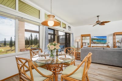 Dine with a view, sip with a breeze, and let the island’s rhythm set the pace for every gathering KRV-514