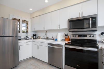 With sleek lines and ocean views just steps away, this kitchen blends breezy chic with a dash of delicious intent