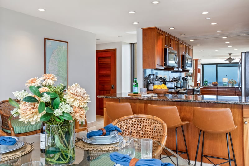 The open floor plan allows you to catch up with friends at the bar while you whip up a meal MAH-719