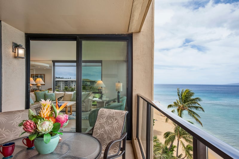 Your perfect perch for sunrise skies and evening cocktails awaits MAH-719