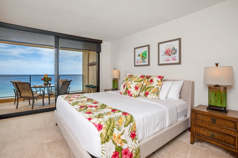 Drift to sleep in a plush king bed with ocean breezes just outside your door MAH-719