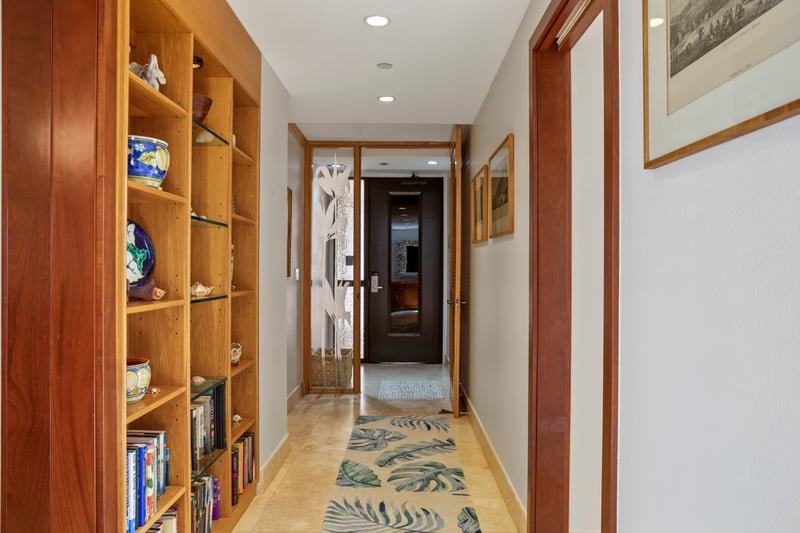 Step into your Maui getaway with a bright, open entry that sets the tone MAH-719