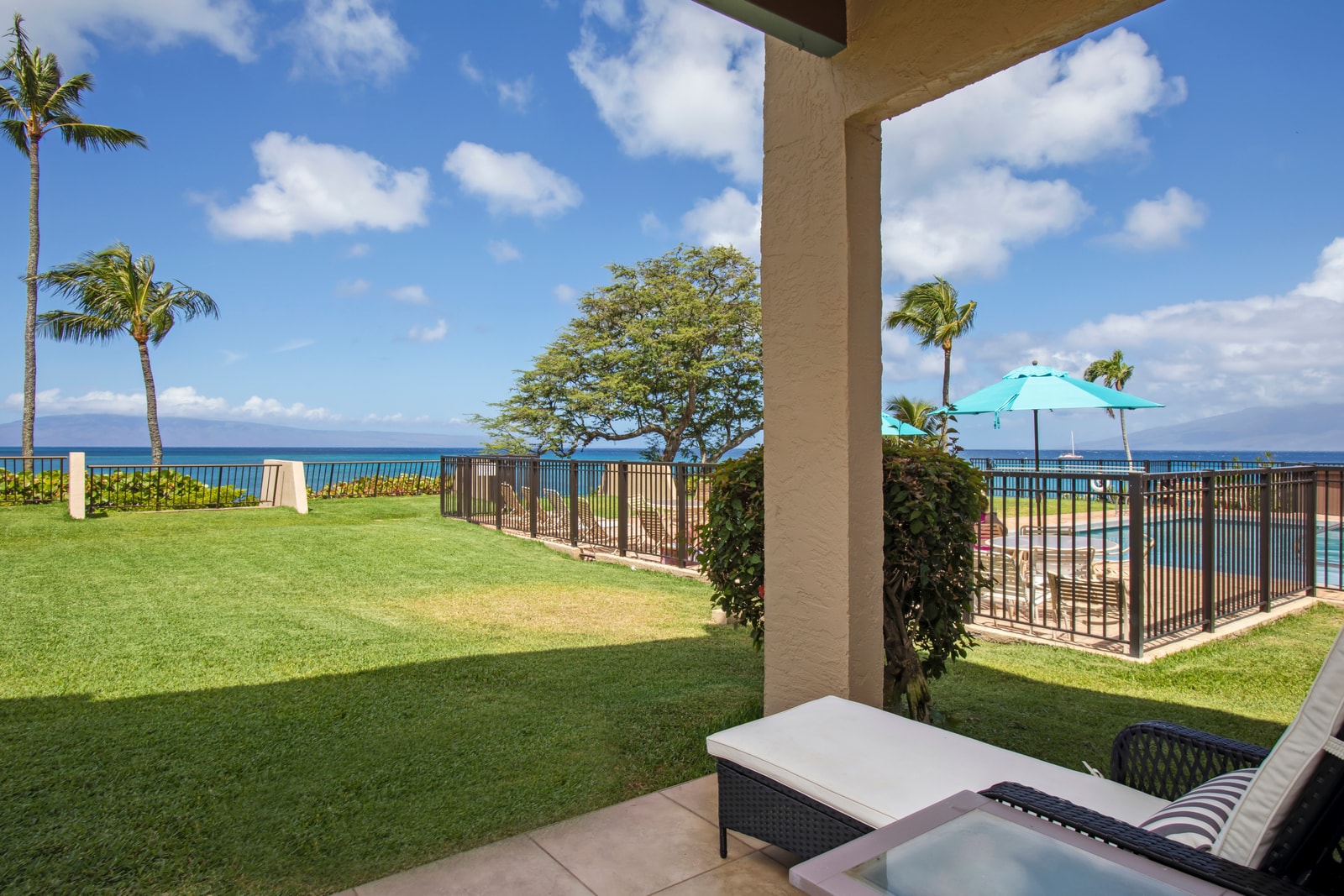 Charming lanai perfect for lounging with ocean views NAP-B13