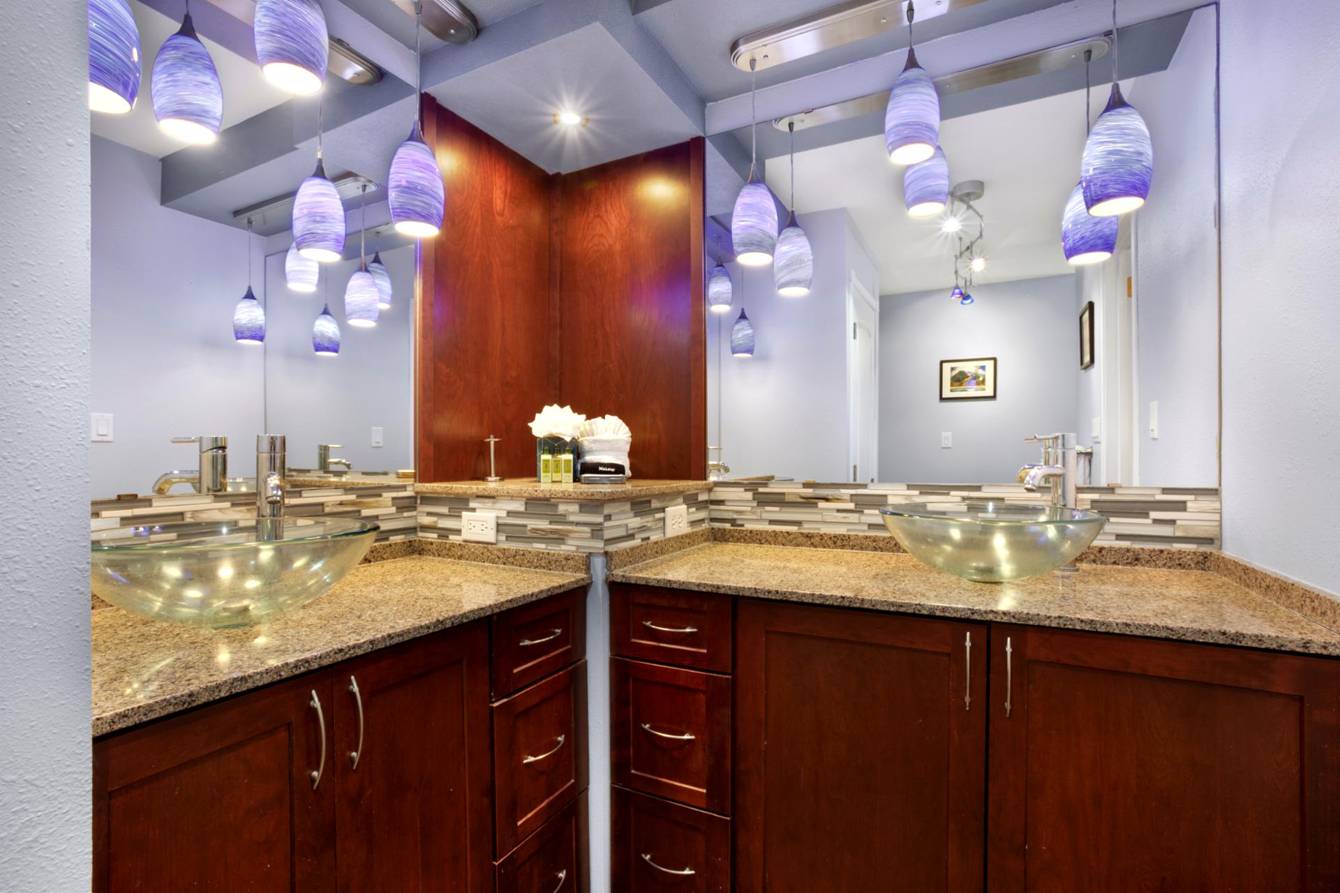 Evening rituals deserve a space with glow and grace. NAP-B26