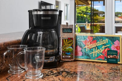 Wake to the aroma of local roast and wind down with velvety island chocolate—comfort crafted with aloha. GCH-120