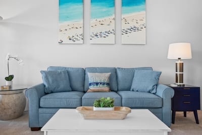 With hues of seafoam and sand, this living room is a cozy canvas painted in paradise. Surfboards not included! GCH-120