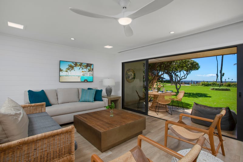 Throw open those doors and your living room becomes a breezy cabana with front-row seats to the sea’s applause