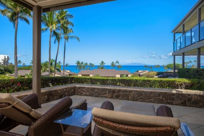 With every sunrise shimmer and sunset glow, this lanai becomes the quiet, cozy heart of your Hawaiian daydream