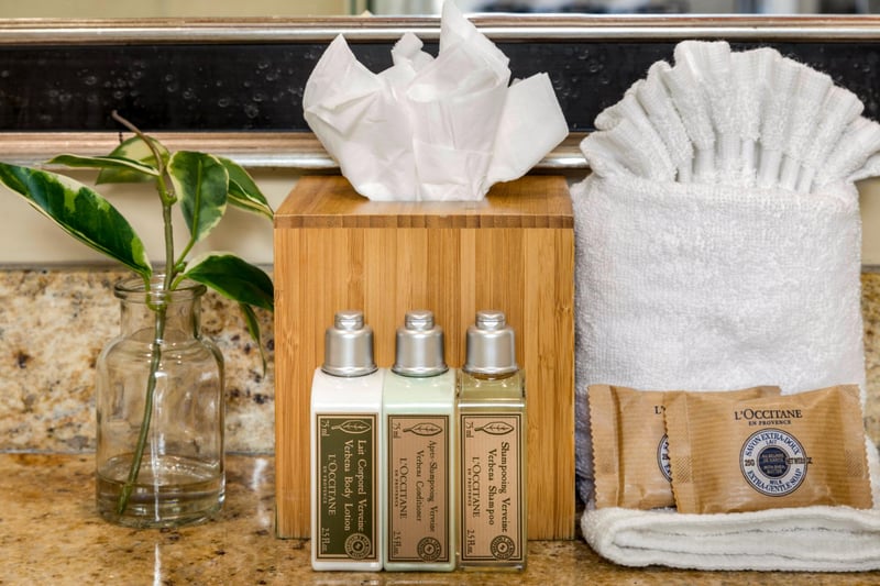 Premium complimentary toiletries and fresh, fluffy towels await you upon arrival to make packing light a breeze. HKH-114